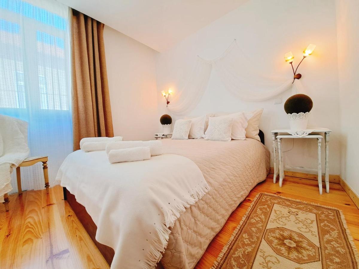 Апартаменты Casa Dos Sequeiras Tawny Вила-Нова-ди-Гая Экстерьер фото